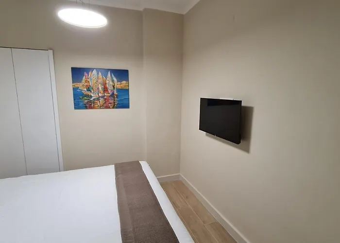 Kyana Luxury