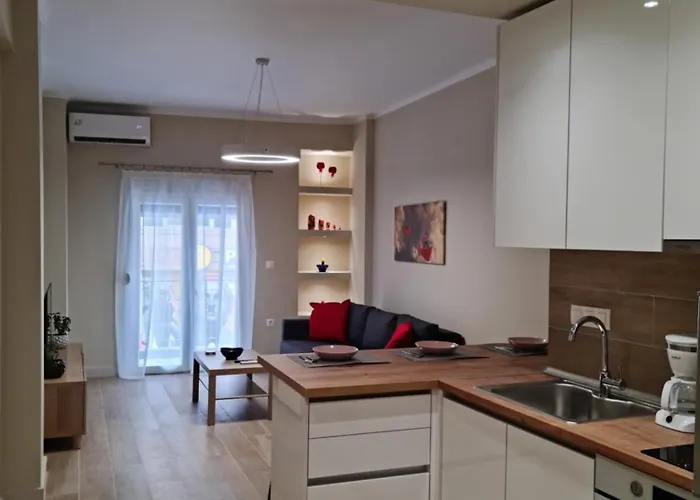Kyana Luxury