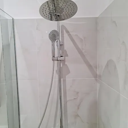 Kyana Luxury Apartment *